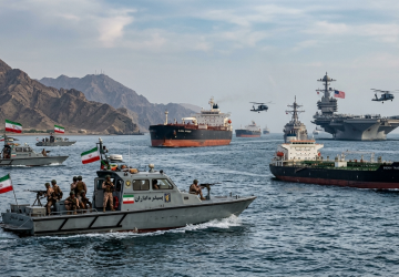 ​Hubungan Iran-AS Kembali Tegang: Washington dan Teheran Saling Lempar Ancaman ​Selat Hormuz Jadi Arena Perang Klaim