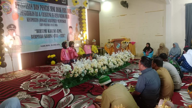 Koramil Jongkat Hadiri Pelepasan Siswa PAUD/RA Wajok Hilir