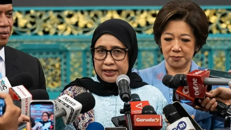 Di Balik Mundurnya Nanik S Deyang: Diuji Penyakit Jantung, Diguncang Teror Misterius