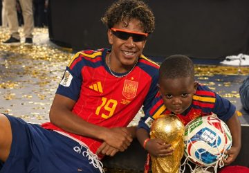 Wow, Pemain Spanyol Terima Rp15,5 Miliar per Orang