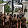 Tim 9 Mengejar Febrie, Yang Dikejar Malah Sakit