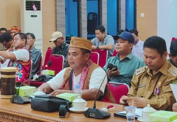 Ratusan Petani Sawit Sanggau Ancam Pemagaran Paksa PT Pulau Tiga Lestari Jaya