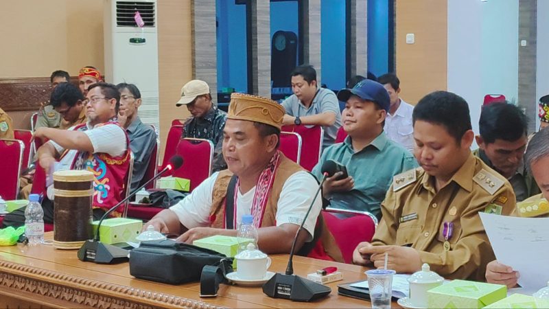 Ratusan Petani Sawit Sanggau Ancam Pemagaran Paksa PT Pulau Tiga Lestari Jaya