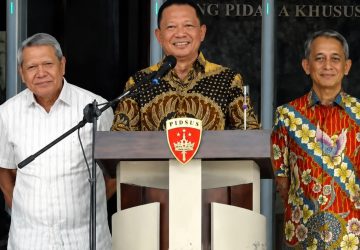 Jampidsus Febrie Bantah Mundur, Bantah Pemilik Kafe
