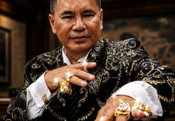Belum Cukup Lecehkan Wartawan, Angpao Nikahan Anak Sendiri pun Diambil Hotman