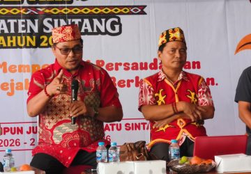 Yohanes Rumpak Tantang Generasi Muda Dayak: Sekolah Tinggi, Merantau, Sukses Baru Pulang Kampung