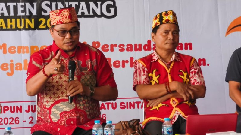 Yohanes Rumpak Tantang Generasi Muda Dayak: Sekolah Tinggi, Merantau, Sukses Baru Pulang Kampung