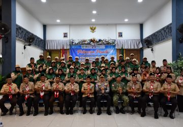 Bupati Gregorius Lepas 35 Anggota Pramuka Sintang Menuju Jambore Nasional XII di Cibubur
